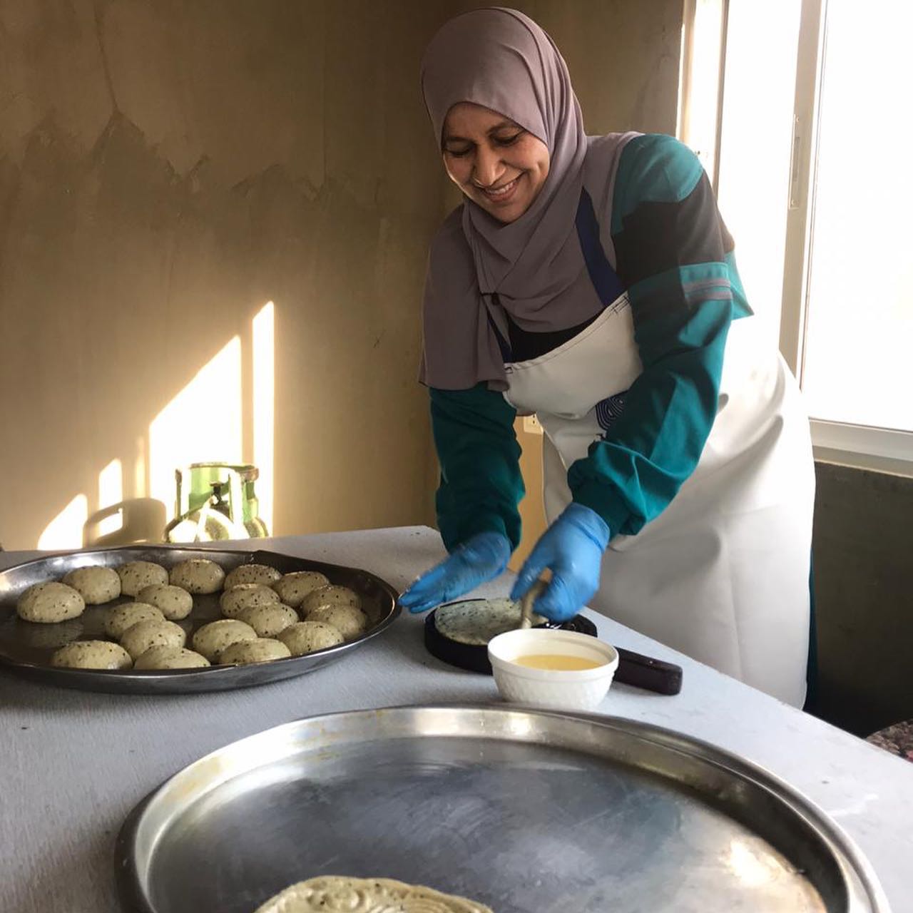 Galsoum Al-Sayyah preparing the dough for Maqmoura © Galsoum's Kitchen