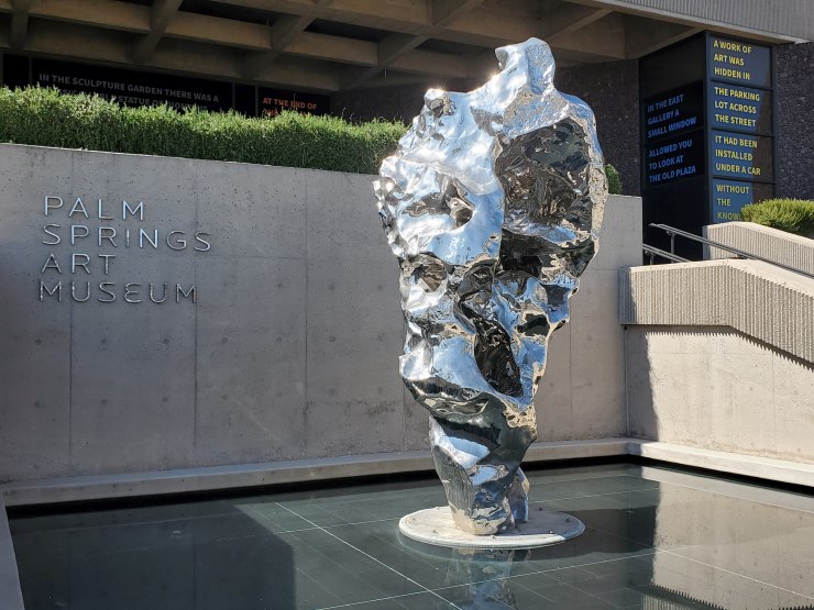 Statue in front of the Palm Springs Art Museum