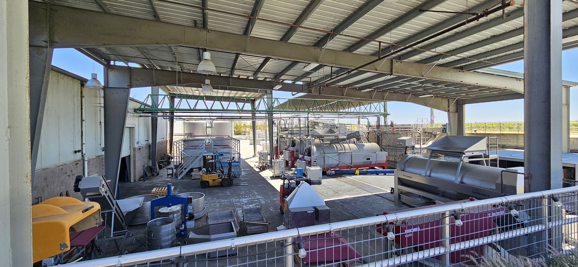 custom crushing facility in Edna Valley