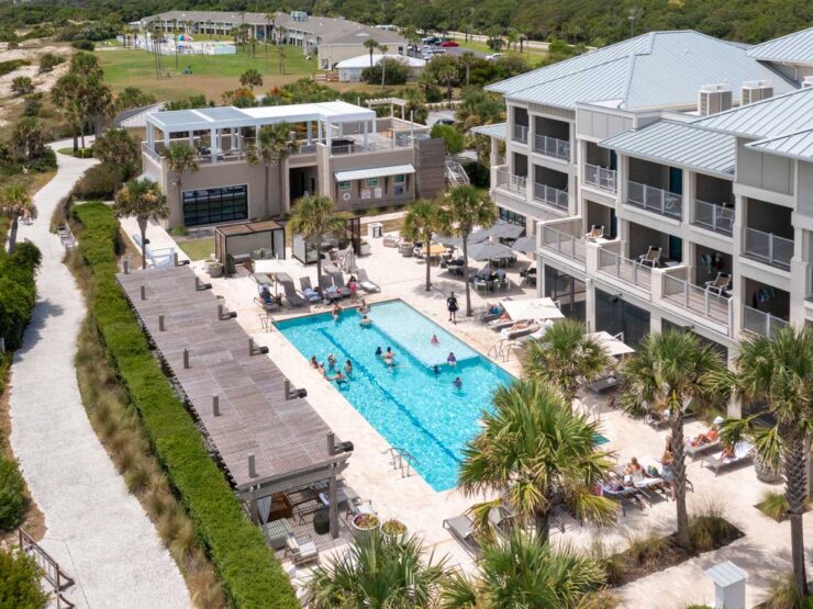 Exterior view of Jekyll Ocean Club beachfront hotel