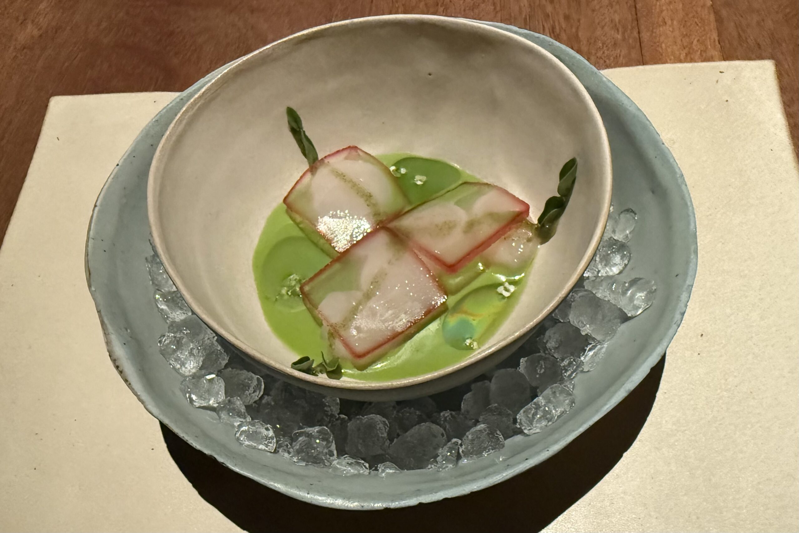 scallopscerviche A dish of scallop ceviche with brilliant green leche de tigre made from super-citrusy Amazonian cactus fruit called sanky is served at Merito Restaurant in Barranco, a district in Lima. ©Linda Barnard