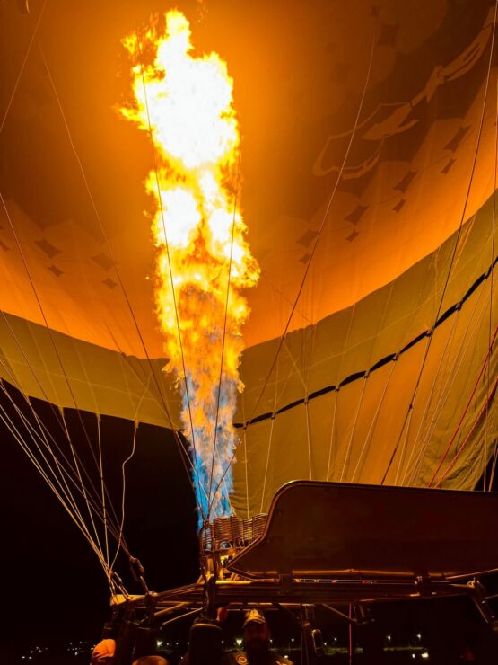 Balloon filling © Ryan Slough