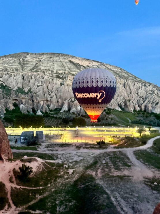 Balloon rising © Ryan Slough