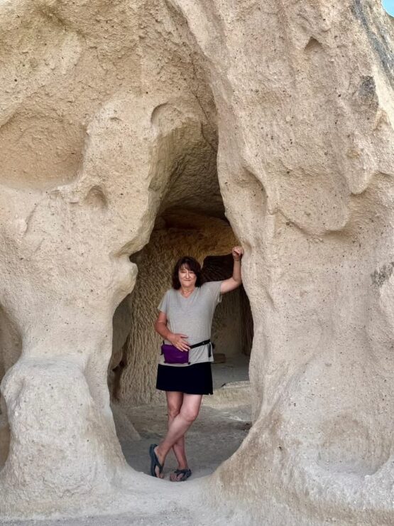 Joelle at Uçhisar Castle © Ryan Slough