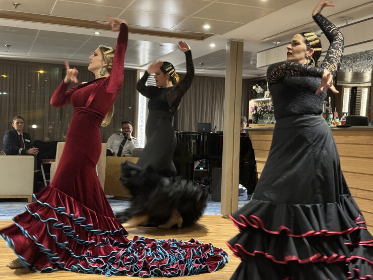 Flamenco dancers on the Viking Hemming