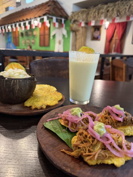 smoothie and tacos at el trapiche in panama city