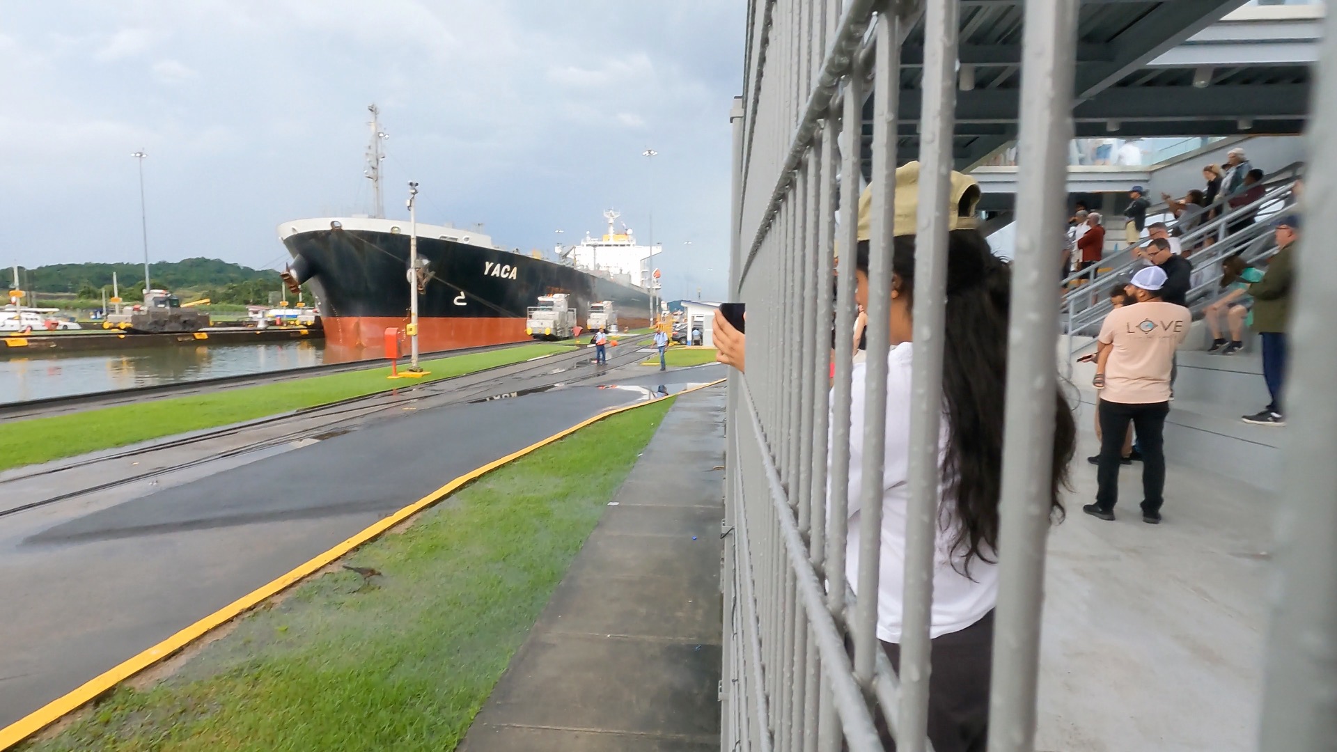 panama canal and barge